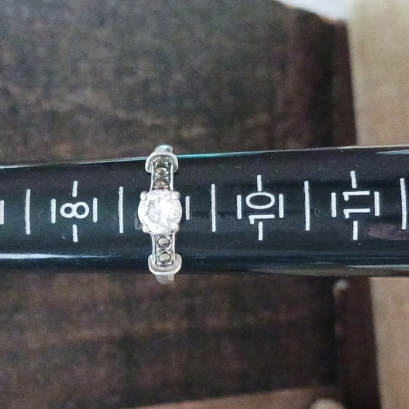 Silver Rhinestone Marcasite Ring - Picture 5 of 13